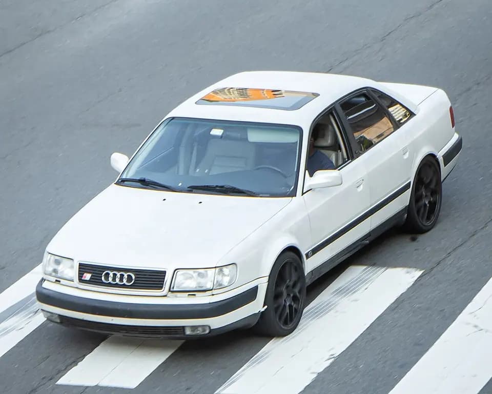 Eksempel på Audi S6 C4